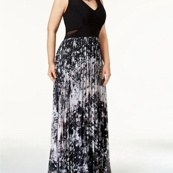 Xscape Dresses & Skirts - XSCAPE Black & Ivory Abstract Chiffon Gown – Size 20